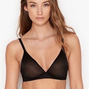 Victoria’s Secret Black Angelight Lightly Lined Wireless Bra 38DD 38E